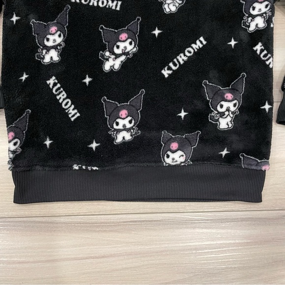 KUROMI by Sanrio Plush Cozy Crewneck Top All Over Print Size M - Picture 10 of 16